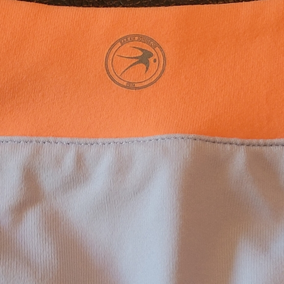 SJ Yoga Activewear shirt size small - Picture 7 of 8